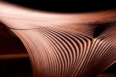 雕塑美學(xué)在商業(yè)空間裝飾中的破圈實(shí)踐